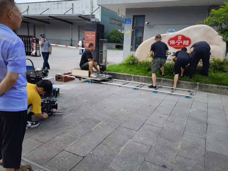 彝良县广告片拍摄公司核心优势：全流程服务，让品牌广告片省心更出彩