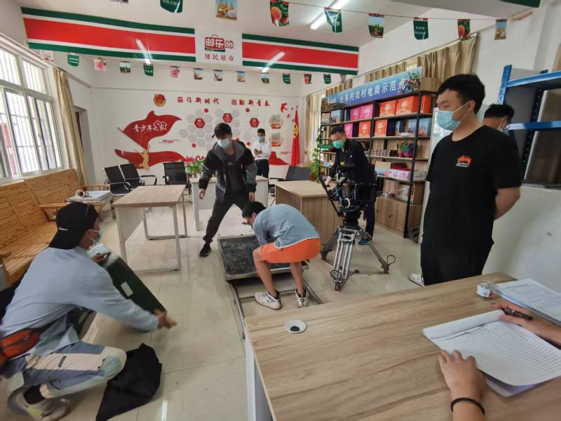 追星女孩心理学分析报告：彝良县广告片拍摄公司揭秘饭圈应援式传播逻辑